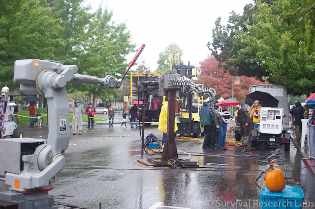 Motoman and Spine Robot in the rain